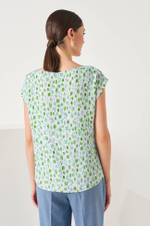 22813 Блузка женская (молочный принт)