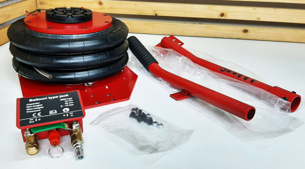 Домкрат подкатной пневматический 3т(6-12bar, h min 150мм, h max 400мм), 3 подушки