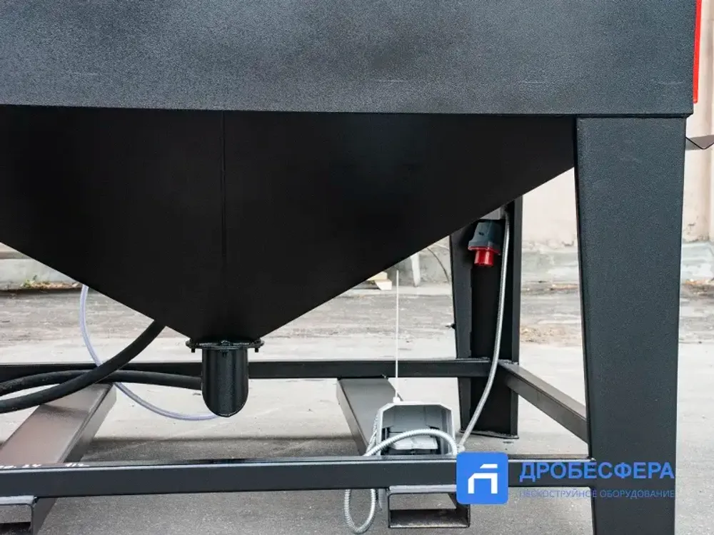 Пескоструйная камера PST КСО-150-Н-ФВР-М (4кВт) с боковой загрузкой