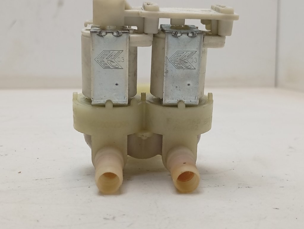 WAA20160OE/01 кт47 Клапан подачи воды для стиральной машины Bosch б/у