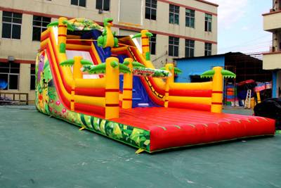 Надувной батут-горка "Тропические приключения"