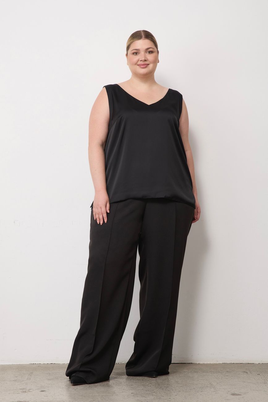 Топ двухслойный на широких бретелях, черный