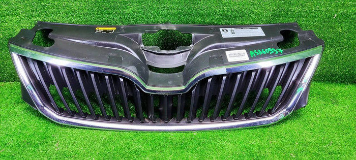 Решетка радиатора Skoda Rapid 1 (2012-2020)