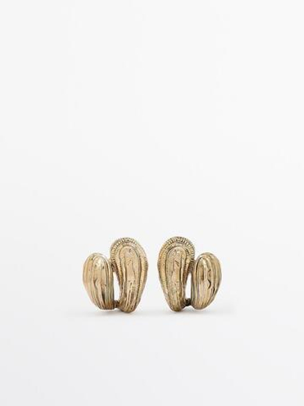 Massimo Dutti Серьги с рельефными деталями, золотистый