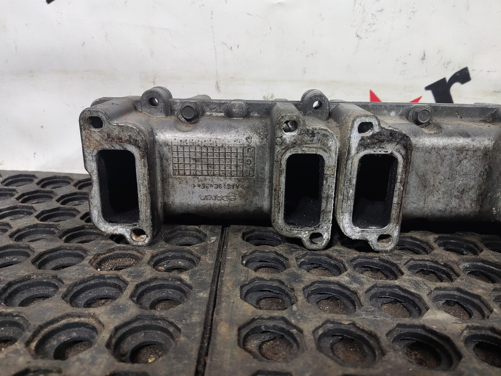 Коллектор впускной