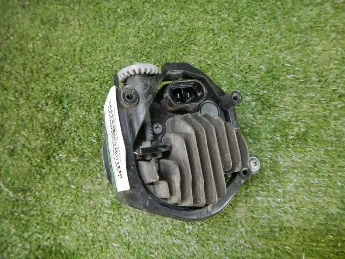 ПТФ левая Toyota Fortuner II (2017-н.в.)