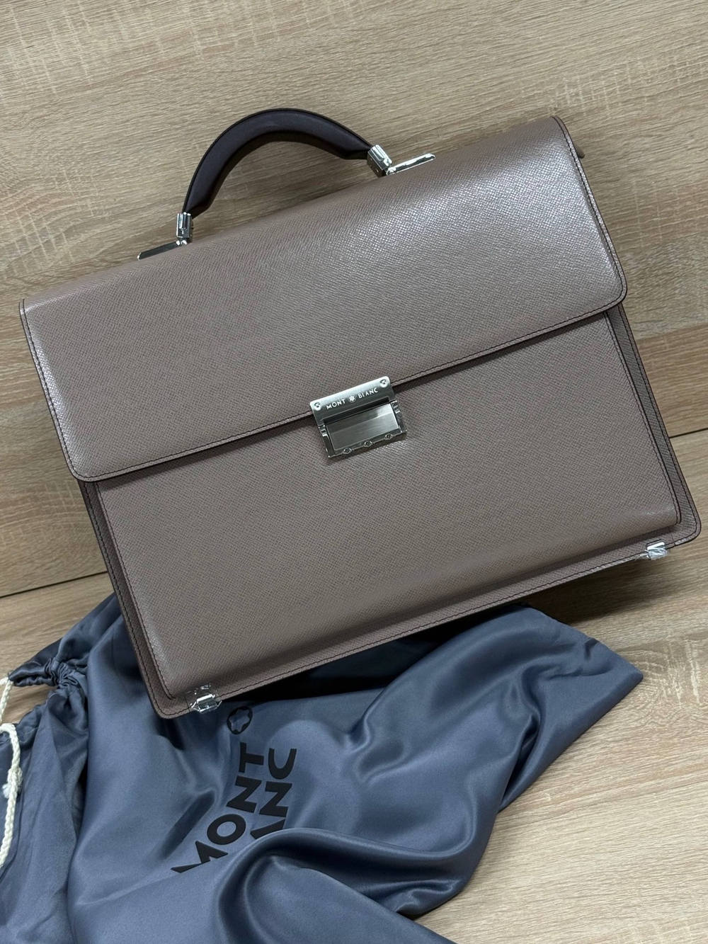Портфель Montblanc
