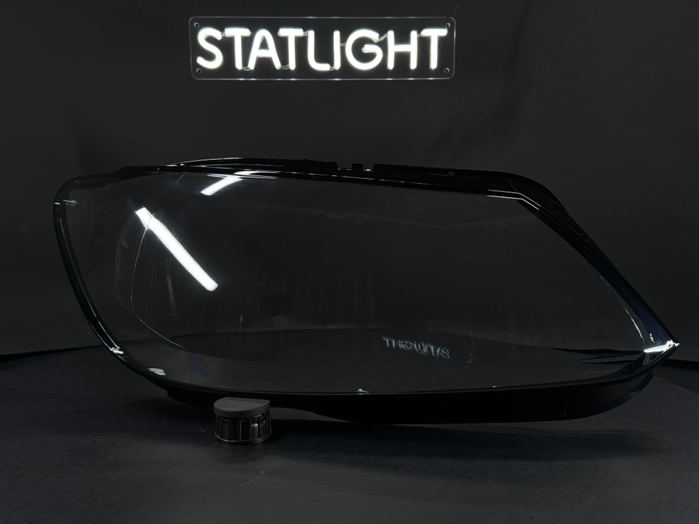 Правое стекло Volkswagen Caddy 2010-2015