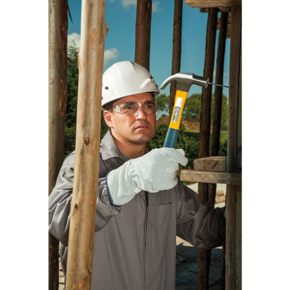 Молоток Tramontina MASTER 40705/220 с изогнутым гвоздодером 29 мм, 570 г прорезиненная рукоятка 325 мм