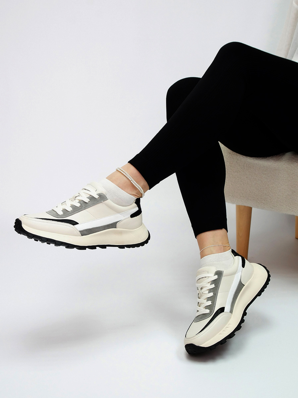 Кроссовки женские демисезонные