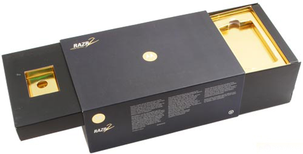 Мобильный телефон Motorola RAZR2 V8 Gold Edition 2Gb