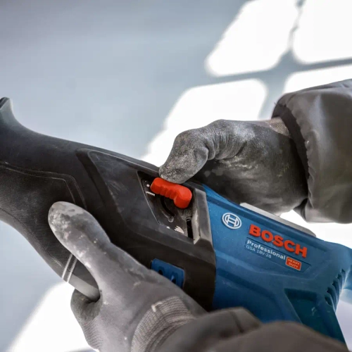 Аккумуляторная сабельная пила GSA 185-LI (соло) BOSCH 06016C0020
