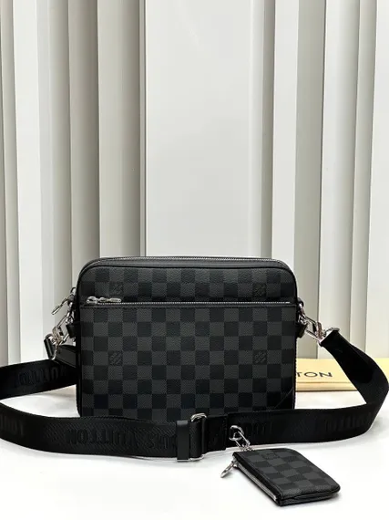 Сумка-мессенджер Louis Vuitton Trio Messenger Damier Graphite