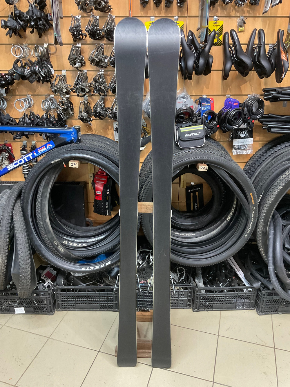 Горные лыжи VOLKL RTM 7.4 самый дешевый в Москве , отправка вся Россия , купить дешево только в магазине Yabegu.ru