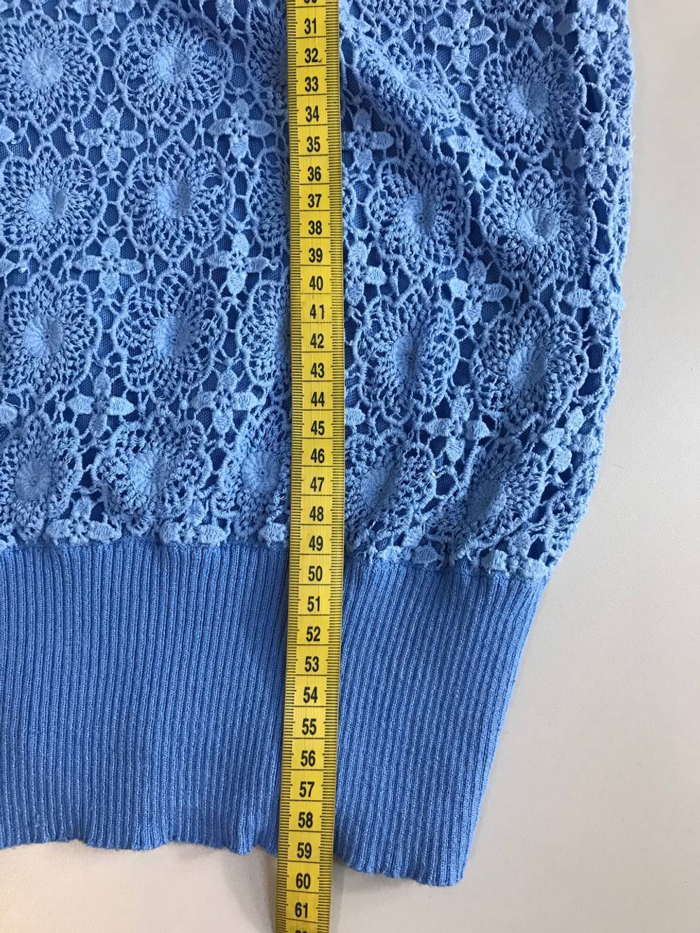 Джемпер с кружевной вставкой, визуально на 46 размер