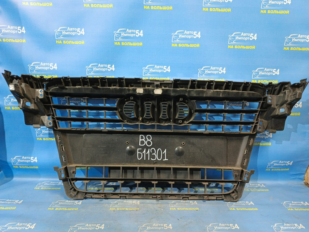 Решетка радиатора AUDI A4 2008-2012