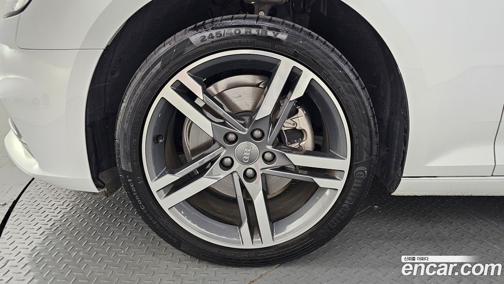 Audi A4 (B9) 40 TFSI Premium (12.2019)