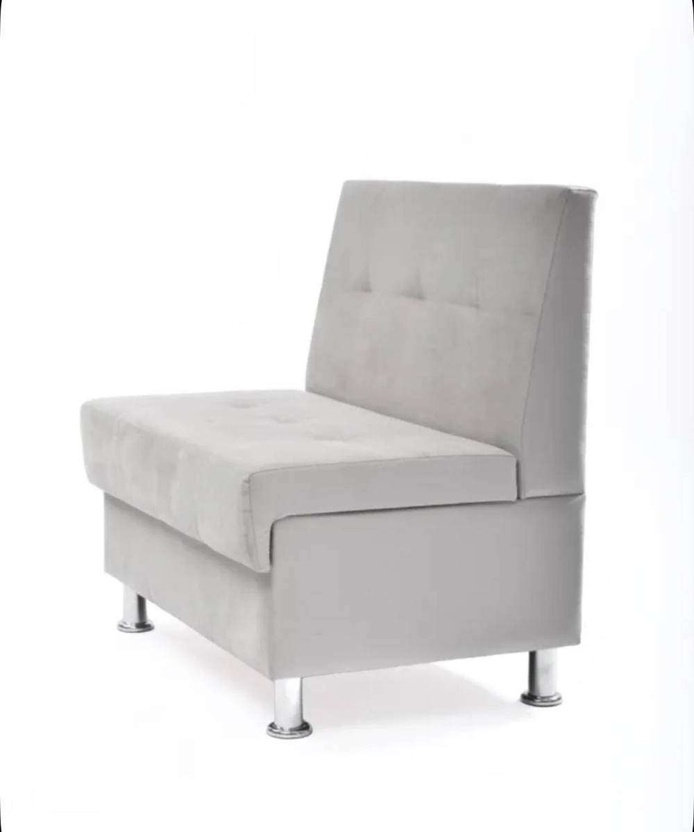 Стильный компактный диван Фабрики ОНИКС из практичного и износостойкого материала с оригинальным дизайном, вместительным ящиком для хранения, мягким наполнителем для дома, дачи и офиса