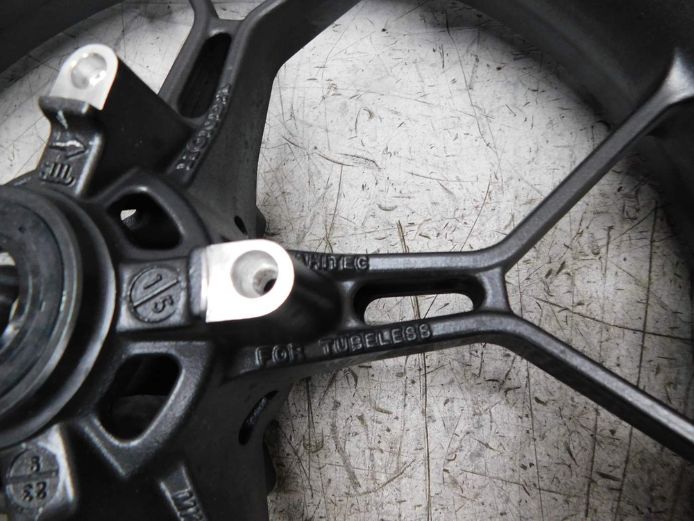колесо переднее Honda CBR650R