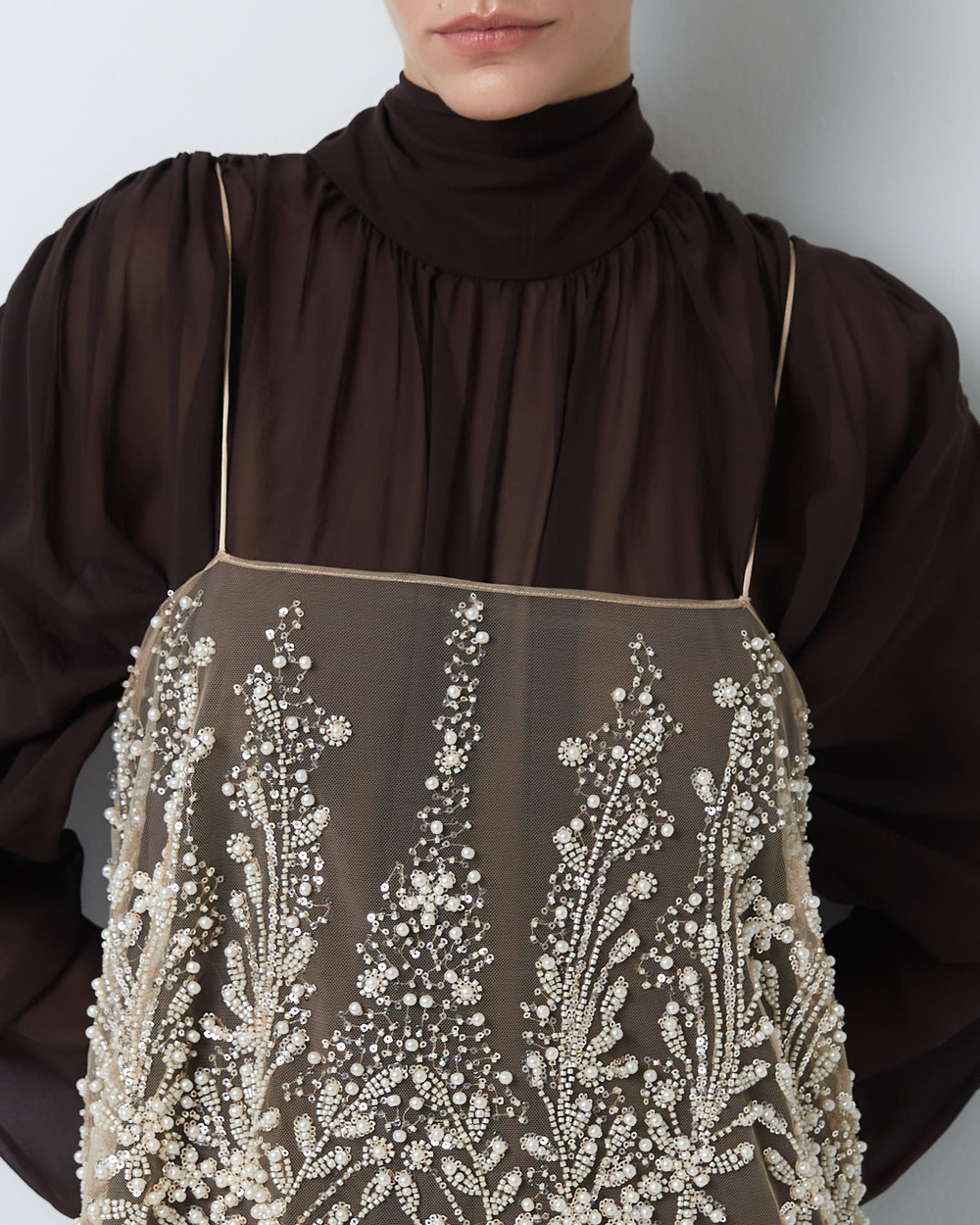 Топ-украшение вышитый камнями и пайетками бежевый