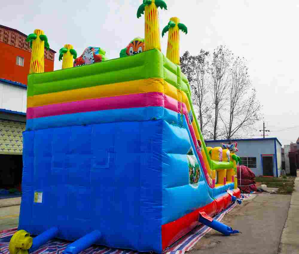 Коммерческий надувной батут «Звериная команда», 8*4*5 м