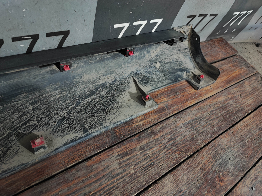 Накладка порога левого Kia Soul 2 (PS) 13-19 Б/У Оригинал 87753B2000