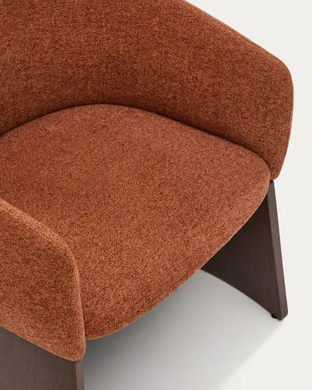 Стул Bosca из терракотового шенилла с ножками из шпона ореха