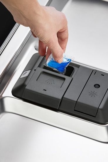 Встраиваемая посудомоечная машина Electrolux EEC 967300 L