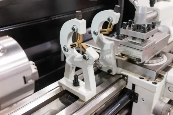 Станок токарно-винторезный Stalex D280x650G