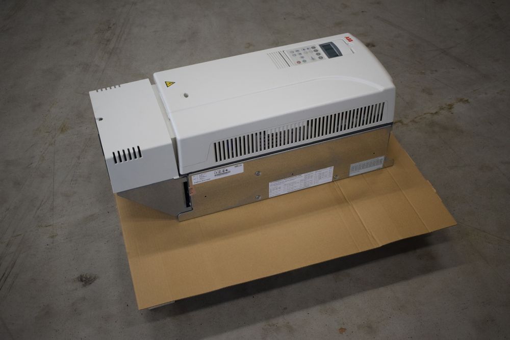 ABB ACS800-01-0075-3+E202