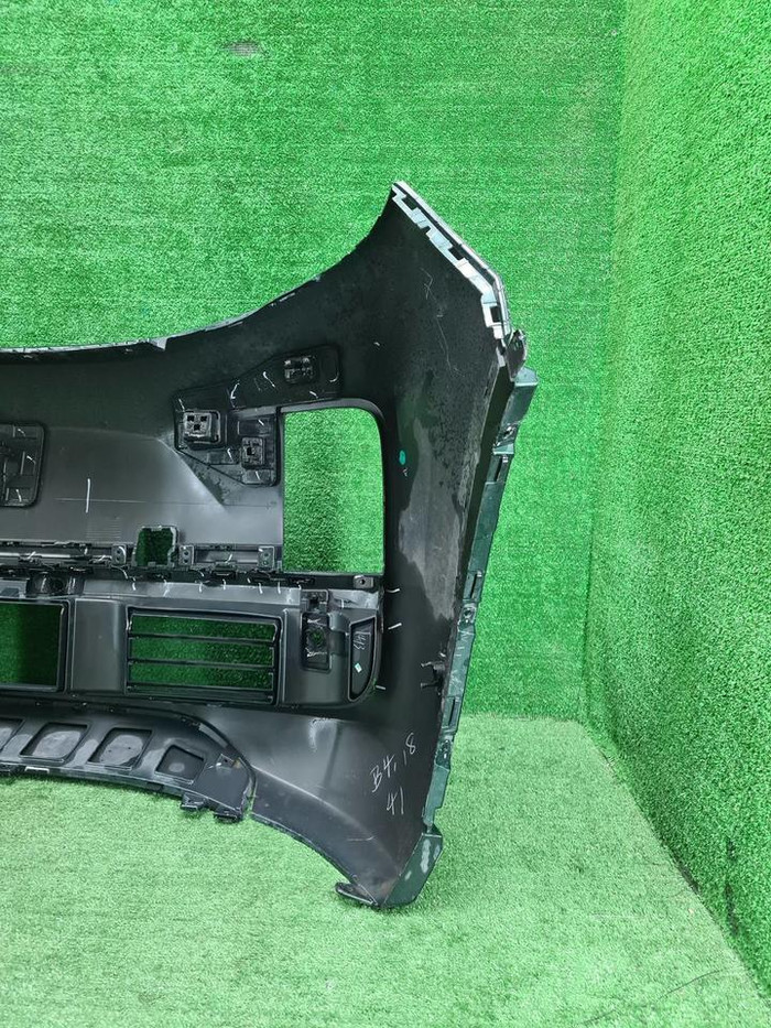 Бампер передний Lixiang L9 (2022-н.в.)