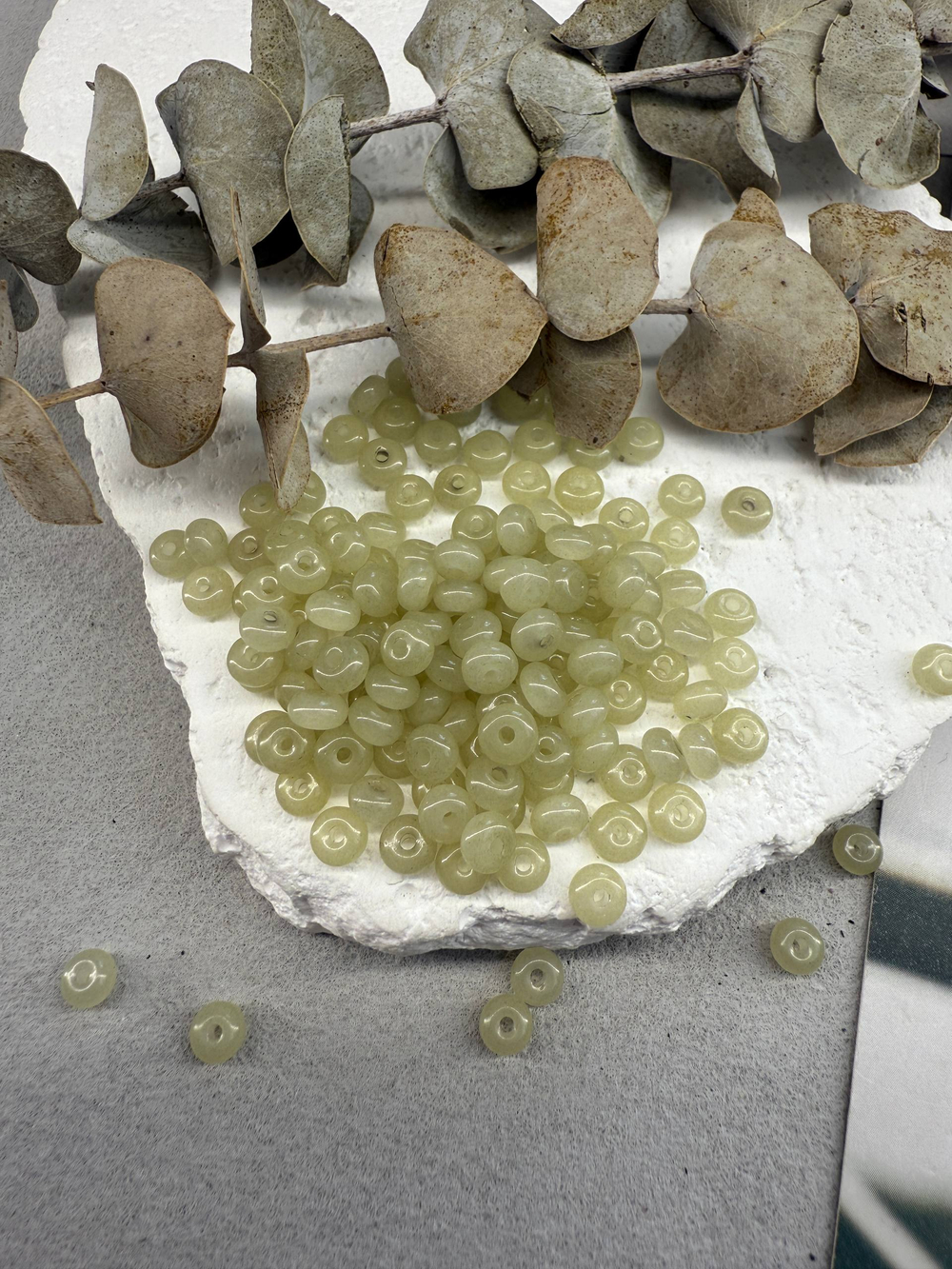 Стеклянные бусины 4 мм "Диск" оливковый, 150 штук