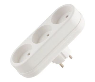 Разветвитель Toker 3L 3р.Б/З белый (1/60)