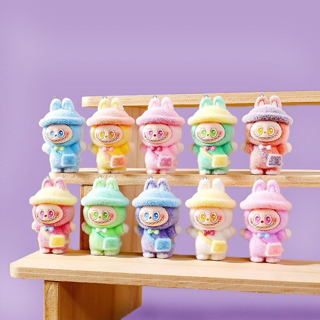 Подвеска Лабубу в шляпке, пин на правом ушке, флокированный пластик