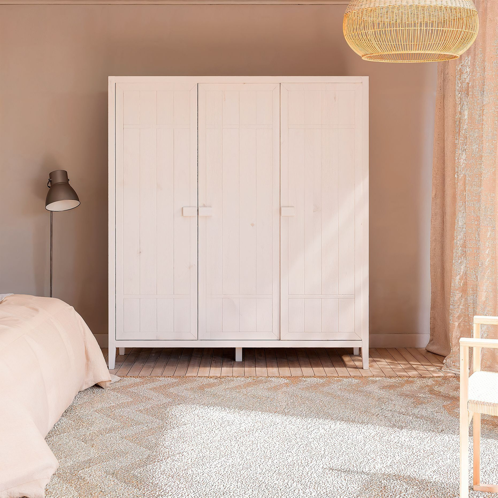 Dipriz Шкаф для одежды Карлос из сосны, 3 двери, 154х50х173, со штангой и полками, белый воск