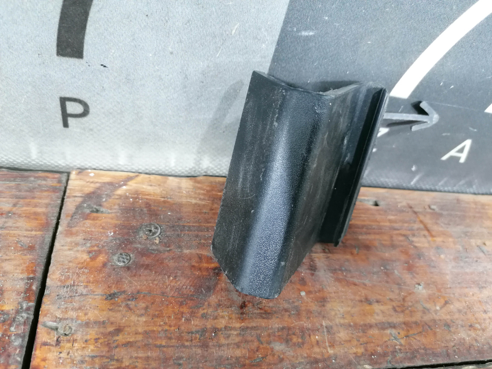 Заглушка буксировочного крюка Haval F7 1, F7x 1 22-24 Б/У Оригинал 2804206XKQ11A