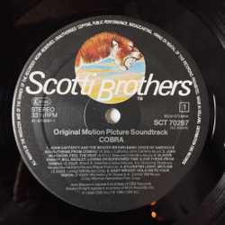 Винтажная виниловая пластинка LP Сильвестр Сталлоне Cobra (Motion Picture Soundtrack) (Holland 1986)