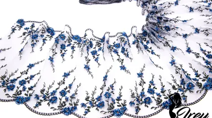 3 вышивки на сетке