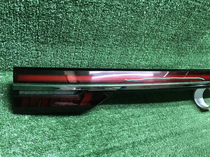 Фонарь крышки багажника Geely Monjaro (2021-н.в.)