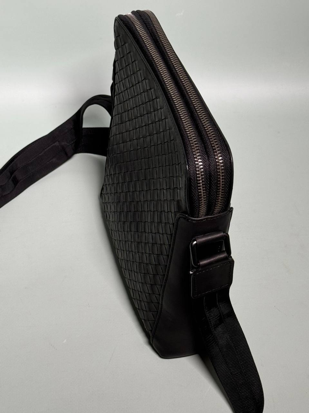 Сумка-мессенджер Bottega Veneta