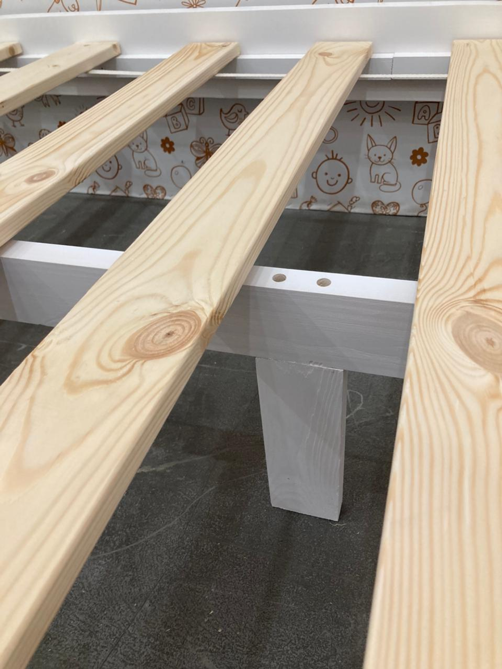 Кровать-13 двойная из массива белый 1200*2000