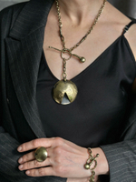 Кулон круг с вырезанным треугольником на замке тоггл, бронза