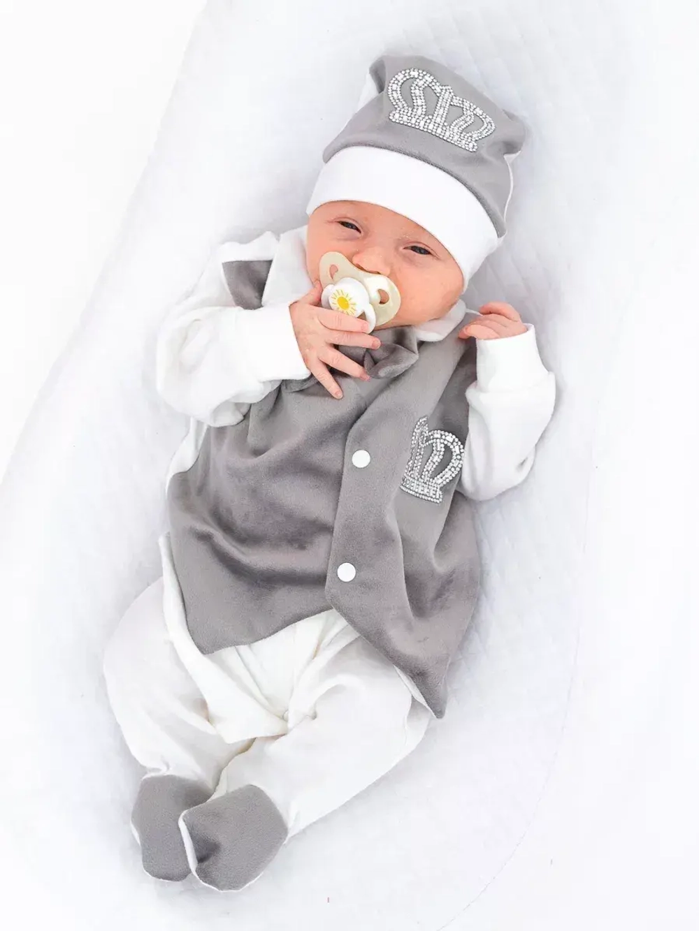 Комбинезон для новорожденного на выписку