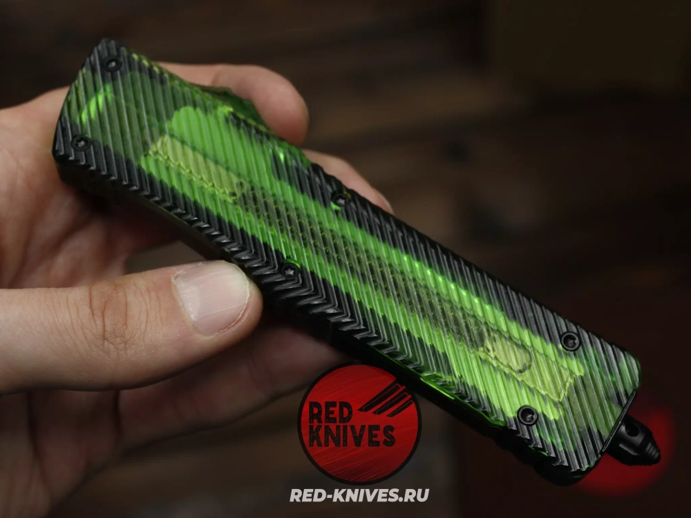 Нож Microtech Troodon H/E - рукоять зеленый Ultem, черный клинок RK-469