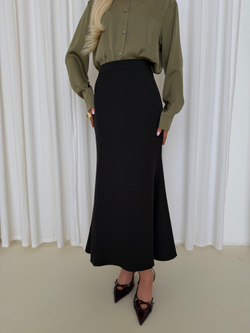 Юбка карандаш со шлицей черный