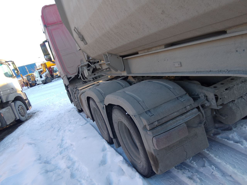 Mercedes-Benz Actros 6x4 Седельный тягач 2645 LS (Дизельный, 12,8 л, 449 л.с., МТ)
