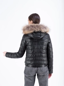 Куртка женская из натуральной  кожи