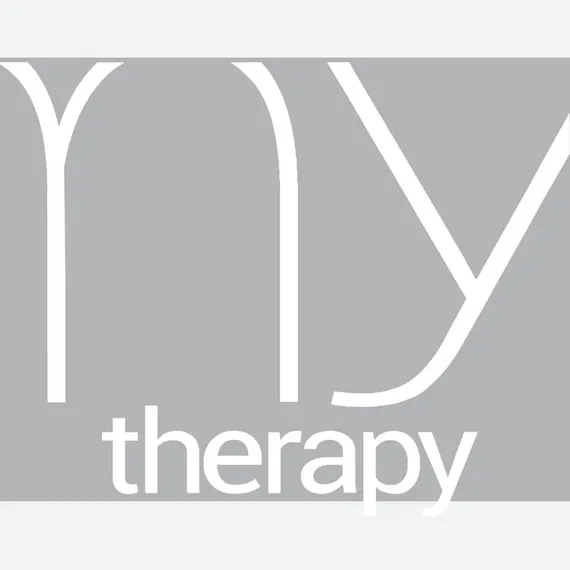 Спрей для волос реструктурирующий и разглаживающий с кератином