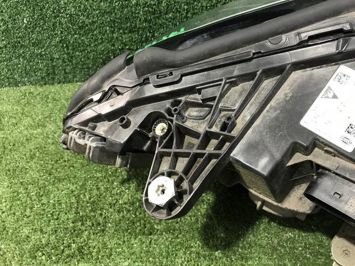 Фара левая Mercedes C w205 (2018-2023) LED