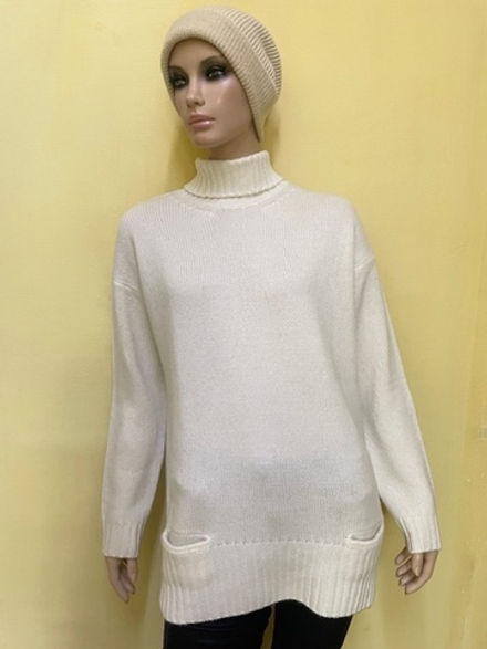 Свитер женский